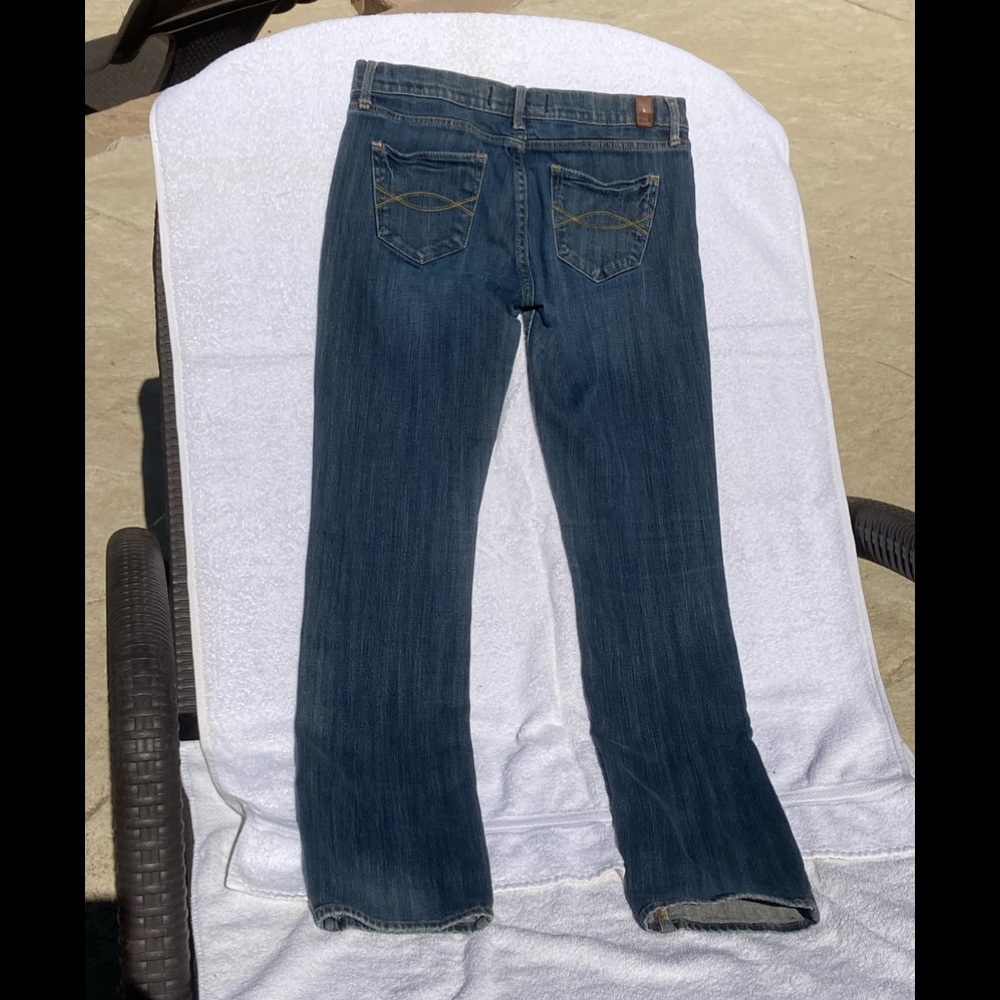 ABERCROMBIE Erin Straight Leg Stretch Jeans - Picture 13 of 15